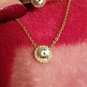 Pandora rose gold necklace